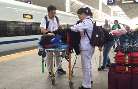 五华县机场、火车站急救转院